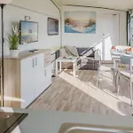 Tibu - Mietwohnwagen フェーマルン